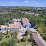לינה וארוחת בוקר Quinta Quinze 3*