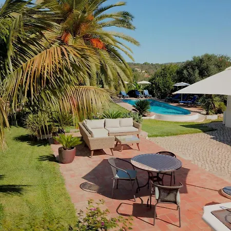 Quinta Quinze Bed & Breakfast *